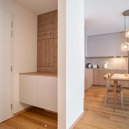 Elegant 2-bedroom 아파트 브라티슬라바