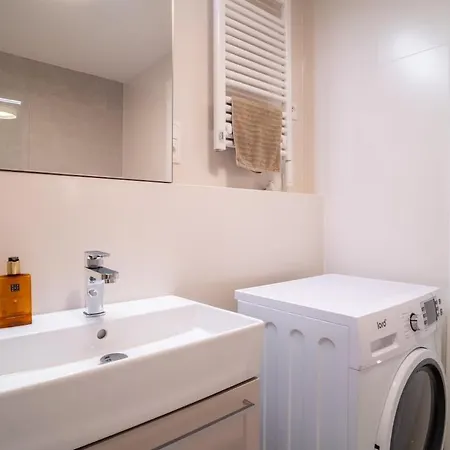 아파트 Elegant 2-bedroom 브라티슬라바