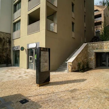 아파트 Elegant 2-bedroom *