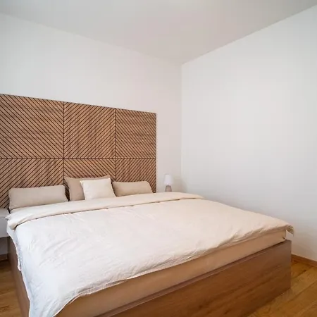 Elegant 2-bedroom Pozsony